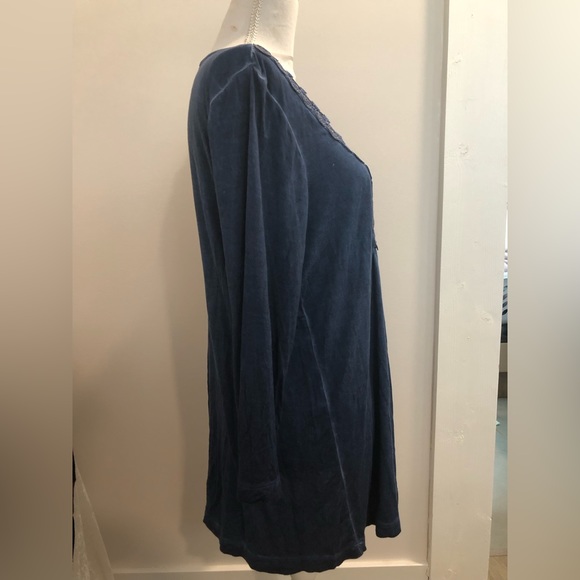 World unity denim colored tunic - Picture 2 of 5